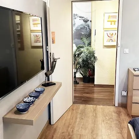 In A And Cosy Place In 몽도르프레방