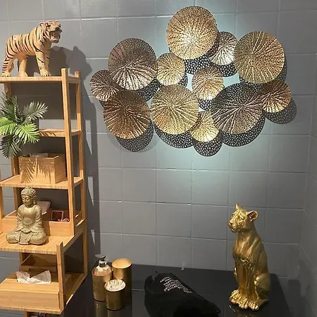 In A And Cosy Place In * 몽도르프레방