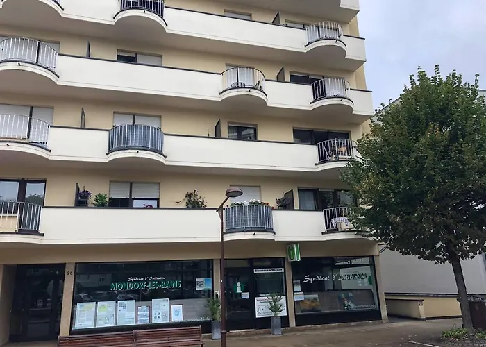 Alloggio in famiglia In A And Cosy Place In *